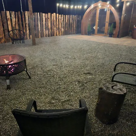 Blackditch Hideaway